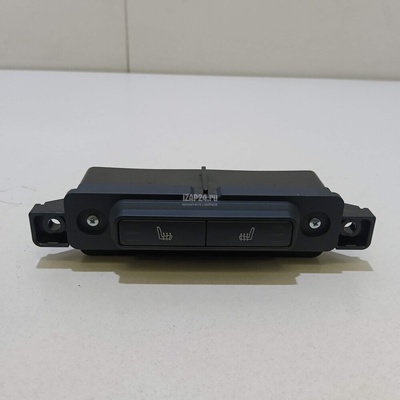LR102079 Кнопка обогрева сидений Land Rover Range Rover Velar 2017