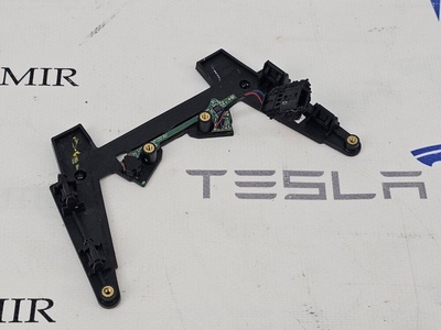 109285100 Датчик дождя Tesla Model S 2018 1092851-00,1093385-00