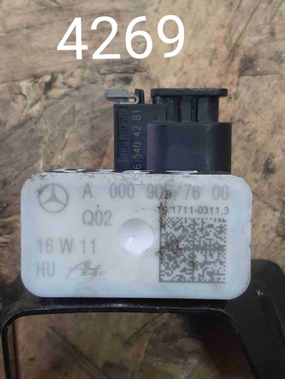 A0009057600 Датчик ускорения Mercedes E-класс W213/S213/C238/A238 (2016—2021) 2021