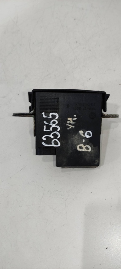 1K6827505E Замок багажника Volkswagen Passat 2013 ,1K6827505F,