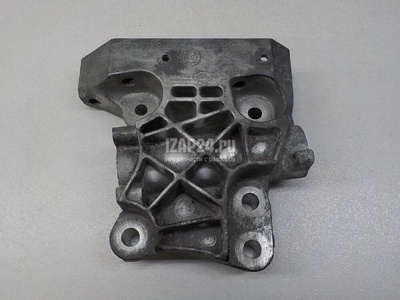 LR072044 Кронштейн двигателя правый Land Rover Discovery Sport 2014