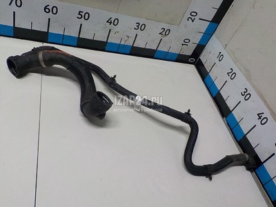LR115065 Патрубок радиатора Land Rover Discovery Sport 2014
