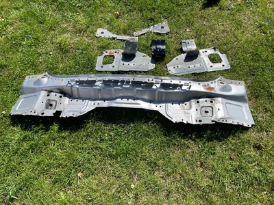 32392858xc90 Volvo xc90 ii усиление полоса заднего задняя 32392858