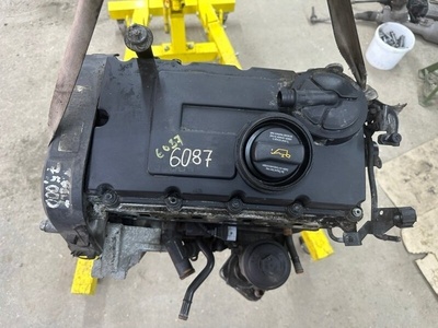 06F100034KX Двигатель Skoda Octavia A5 2008 BKD , BKD