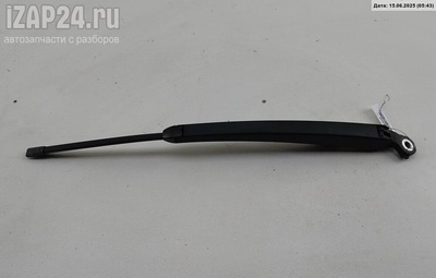 1T0955707 Щеткодержатель (поводок стеклоочистителя) задний Skoda Fabia mk2 (5J) 2010
