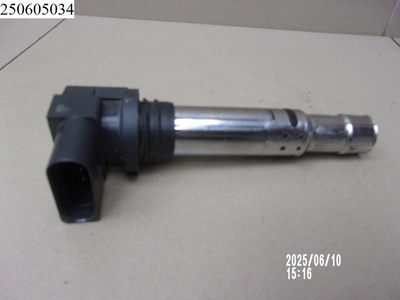 036905715G Катушка зажигания VAG Yeti 2014- Skoda,Yeti 2009-2014 Skoda,Roomster 2006-2015 Skoda,Rapid 2013-2020 Skoda,Octavia (A5 1Z-) 2004-2013 Skoda,Octavia (A4 1U-) 2000-2011 Skoda,Fabia 2007-2015 Skoda,Fabia