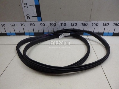 808328585R Уплотнитель двери Renault Arkana 2019