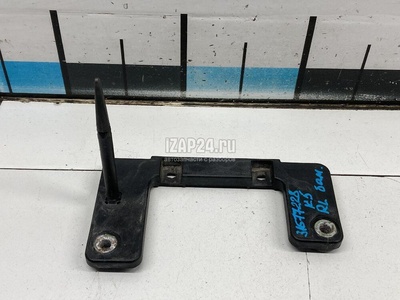 86641L2100 Кронштейн усилителя заднего бампера левый Hyundai-Kia K5 2020