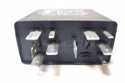 443959257B898540287 реле audi 80 8c , b4 2.0l gasoline 1994