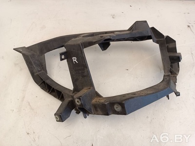 5256A814 Крепление фары правой Mitsubishi Colt 6 restailing 2010