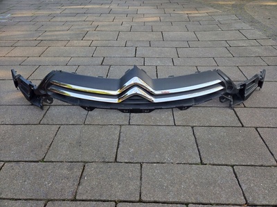 9687946280C4 Citroen c4 ii b7 решетка радиатора бампера переднего хромированная 9687946280 2010 - 18