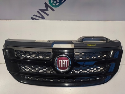 55000802AARAVMO Решетка радиатора решетка fiat freemont 55000802aa