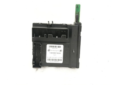 1K0959793R Блок управления двери Volkswagen Scirocco MK3 2009
