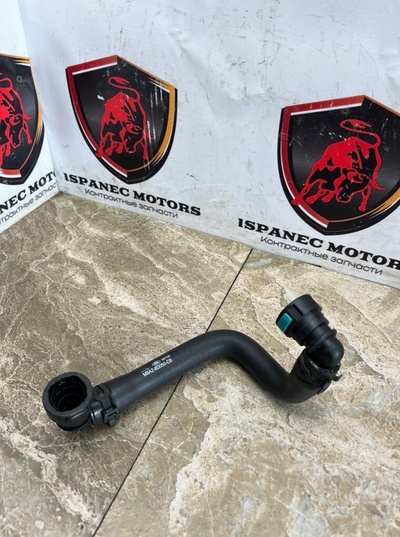 M8A28D050CB Патрубок системы охлаждения Jaguar F-Pace X761 2024 , T4A37419, LR140908