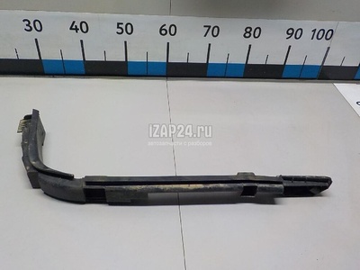 7D0807394 Направляющая заднего бампера правая VAG Transporter T4 (1996 - 2003)