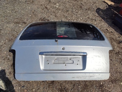 Крышка багажника (дверь 3-5) Kia Carnival 1 2002