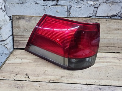 13184022 LAMPA TYŁ TYLNA LEWA OPEL VECTRA C KOMBI BW
