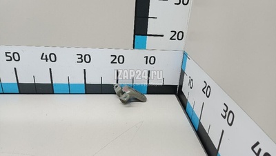 804002F030 Петля двери передней Nissan Primera P11E (1996 - 2002)