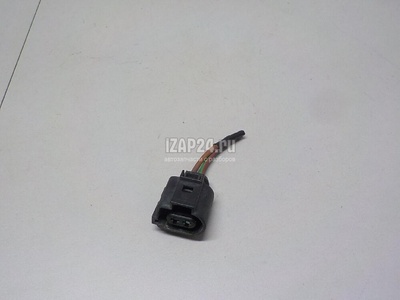 1J0973722A Разъем VAG Caddy I (1979 - 1995)