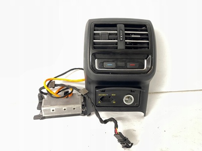 5Q0907155C Решётка вентилятора туннель блок розжига volkswagen passat b8 3g0864298k