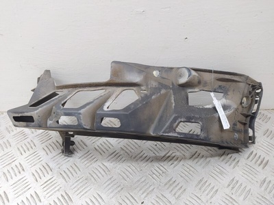 8200074438 Кронштейн крепления бампера заднего Renault Megane II (2002-2008) 2004