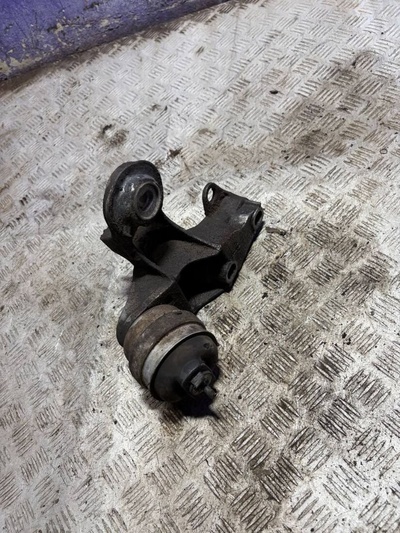 Подушка крепления двигателя Audi A4 B6 2002