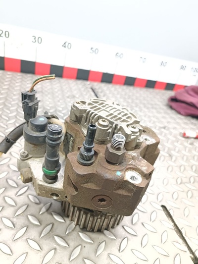 0928400575 Регулятор давления топлива Renault Megane 2006