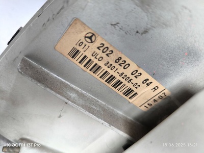Фонарь задний правый Mercedes C W202 1997
