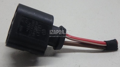 1J0973722A Разъем VAG Caddy I (1979 - 1995)