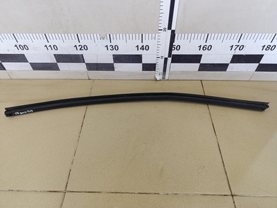 822414X000 Накладка стекла переднего правого KIA RIO 2011-2017