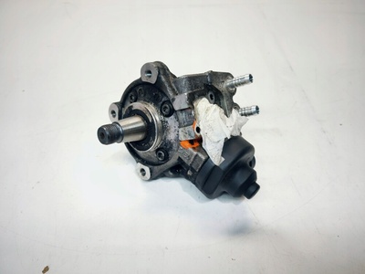 03L130755AC насос топлива cr audi a4 a5 a6 2.0 tdi