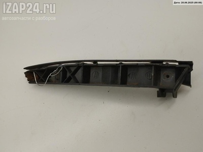 8L0807184D Кронштейн бампера переднего Audi A3 8L (1996-2003) 1997