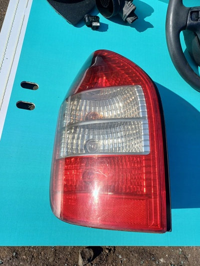 2001r фара задняя левая opel zafira а 2.0 dti