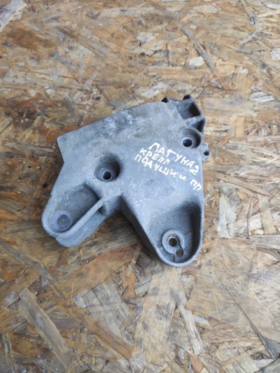 8200027116 Кронштейн двигателя Renault Laguna 2 2002