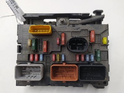 9664055680 Блок предохранителей Citroen C4 Picasso 2007
