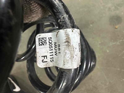 5q0511115 Пружина задняя Audi A3 8V рестайлинг (2016—2020) 2020