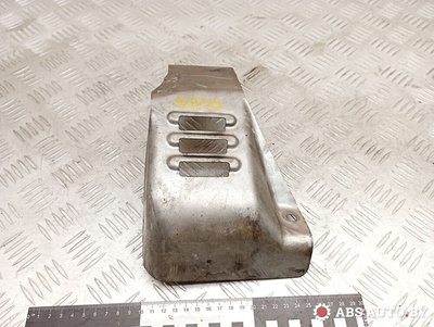 1716827020 Защита (экран) выпускного коллектора Toyota Previa XR30/XR40 2006