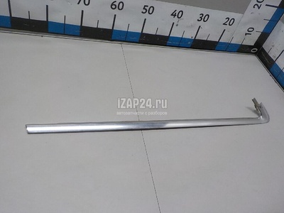 4L0853345B2ZZ Накладка стекла заднего левого VAG Q7 [4L] (2005 - 2015)