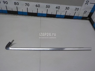 4L0853346B2ZZ Накладка стекла заднего правого VAG Q7 [4L] (2005 - 2015)