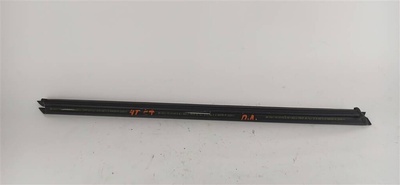 51337393417 Уплотнитель двери передней левой BMW X3 G01 2020