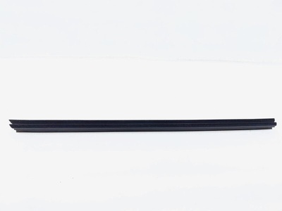 KA0G58821 Уплотнитель стекла двери Mazda CX-5 KE 2011