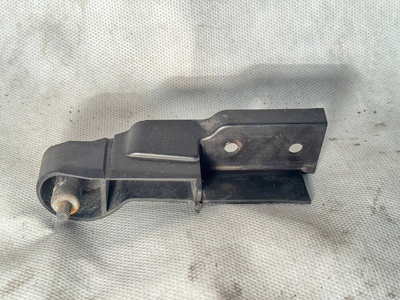 4F0807771 крепление переднего бампера левое Audi A6 4F/C6