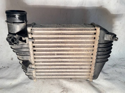 4F0145805AC интеркулер левый Audi A6 4F/C6