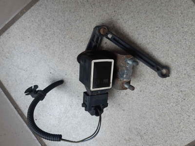 A0105427717A Кран уровня подвески Mercedes E W211 2005 ,A0105427717,210,251,203,211,164,245,202,163,A2115406905,A2113900943,A2113200943