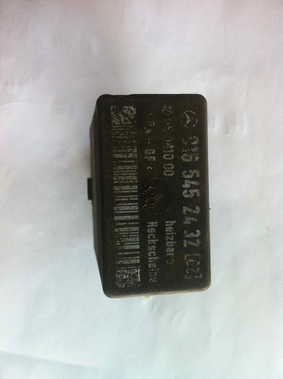 A0165452432 Реле (прочие) Mercedes Vito W638 1999 ,A0335453232