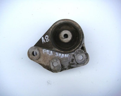 4D0599125B опора редуктора AUDI A8 (D2) 1994-2003 AUDI A8 (D2) 1994-2003 1999 , 4D0599125D,