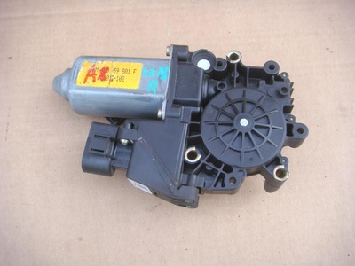 4D0959801F мотор стеклоподъёмника AUDI A8 (D2) 1994-2003 AUDI A8 (D2) 1994-2003 1999 ,