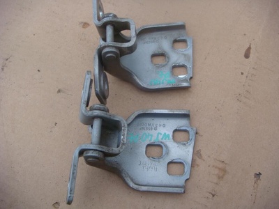55136481AC петля двери () JEEP GRAND CHEROKEE (WJ) 1999-2003 JEEP GRAND CHEROKEE (WJ) 1999-2003 2000 , Совместимые OEM номера 55136481AB,,55136481AD,55136481AE