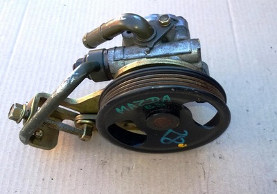 D20132650C насос гидроусилителя руля (гур) MAZDA DEMIO (DW) 1998-2000 MAZDA DEMIO (DW) 1998-2000 D201-32-650C,