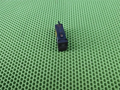 4D0941503 кнопка обогрева заднего стекла AUDI A8 (D2) 1994-2003 AUDI A8 (D2) 1994-2003 1995 ,